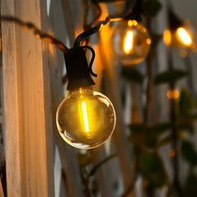 Cargar imagen en el visor de la galería, Guirnalda LED prolongable con cable negro estanco para exteriores