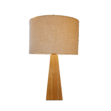 Cargar imagen en el visor de la galería, Lámpara de Mesa Kala - Madera y Pantalla de Tela