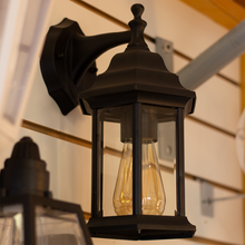 Cargar imagen en el visor de la galería, Farol Seis Caras - Aluminio y vidrio