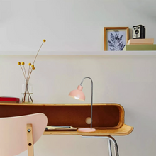 Cargar imagen en el visor de la galería, Lámpara de Escritorio Portátil Kalo - Metal lila o salmón,  Diseño Moderno