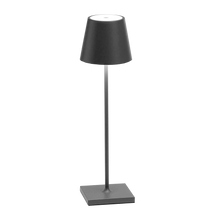 Cargar imagen en el visor de la galería, luminaria recargable negra metalica luz led