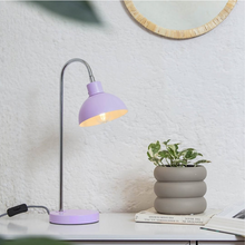Cargar imagen en el visor de la galería, Lámpara de Escritorio Portátil Kalo - Metal lila o salmón,  Diseño Moderno