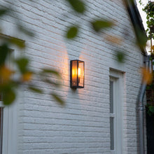 Cargar imagen en el visor de la galería, Farol de Pared Rectangular – Estilo y Funcionalidad
