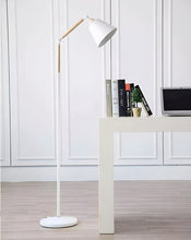 Cargar imagen en el visor de la galería, Lámpara portátil de pie nórdica moderna para living, dormitorio u oficina, diseño minimalista en madera y metal
